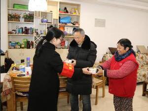 ů�� ��ѧ������������Ա���������Ͳ�