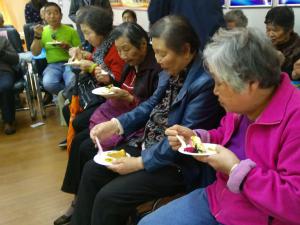 �人һ����Ϊ40��λ���˼�������