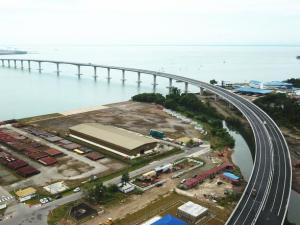 �ں�����н����������纣����ͨ��