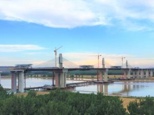 �����ڽ�����Ȳ��θָ��尫��б���� ɽ���˱��ƺӴ���ʤ������