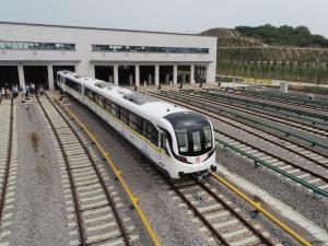 �人����߳���������Ͷ��  �ɹ�11����43���г�ͬʱ����