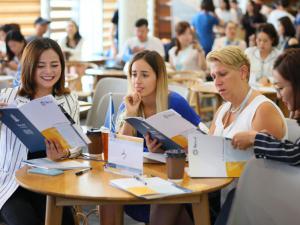 �������ڽ�����̳���人����