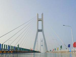 �������ܻ������״�ʹ���ڳ�����·�� ��ɽ������װ�����׿�ͨ��