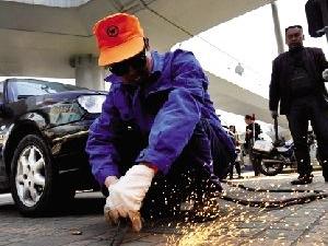 �人���꽫��Ա40���˵����ǹܡ�