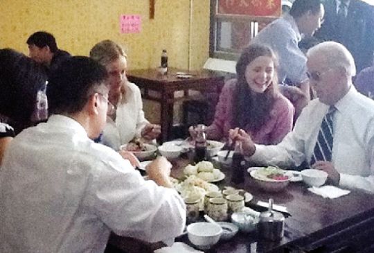 ����������Ψһ��ȷ��ѡ��