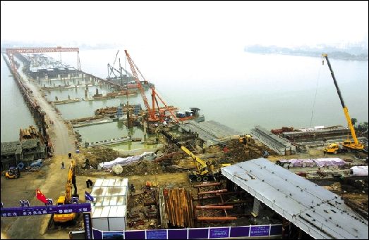 ��ȴ��ź���Ǻ������¹�ͨ