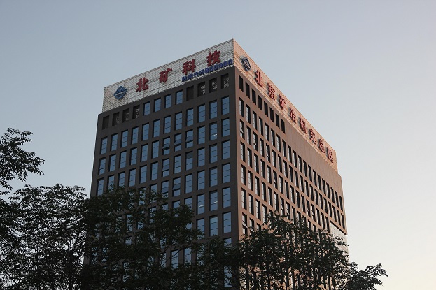 Ƽ1.86չ̰   ƹ龻6