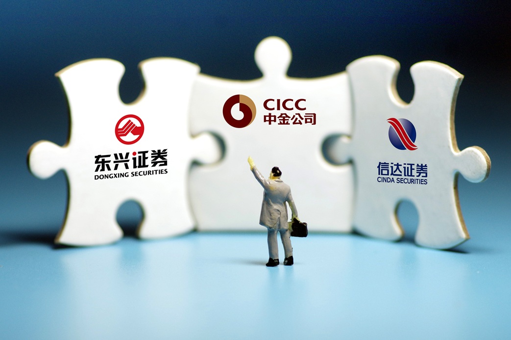 ���ϵȯ�̡�����һ�����ں�ĸ���� &nbsp; ��ӵ436���������ۿͻ���1400��