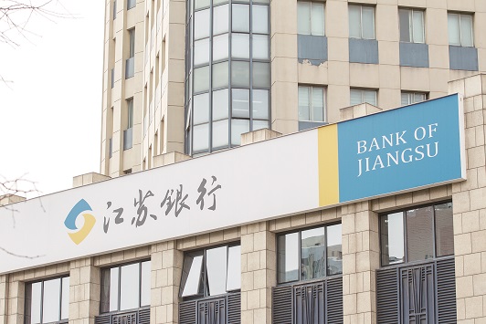 оϢȻ30%   AUMͻ