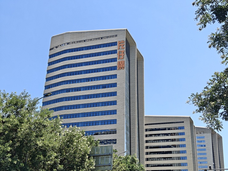 ƬǰӪվ20˫   ֵ4ˮ1800ڿѻ۷